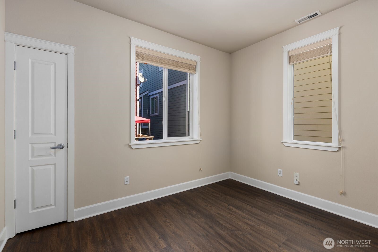 129 Spruce Street Property Photo 15