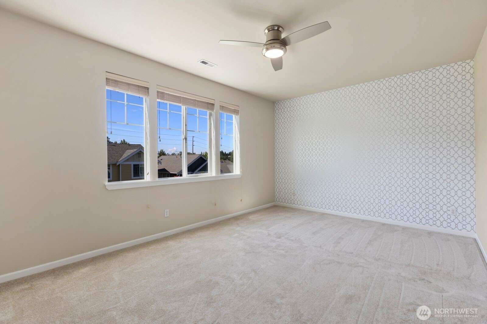 129 Spruce Street Property Photo 17