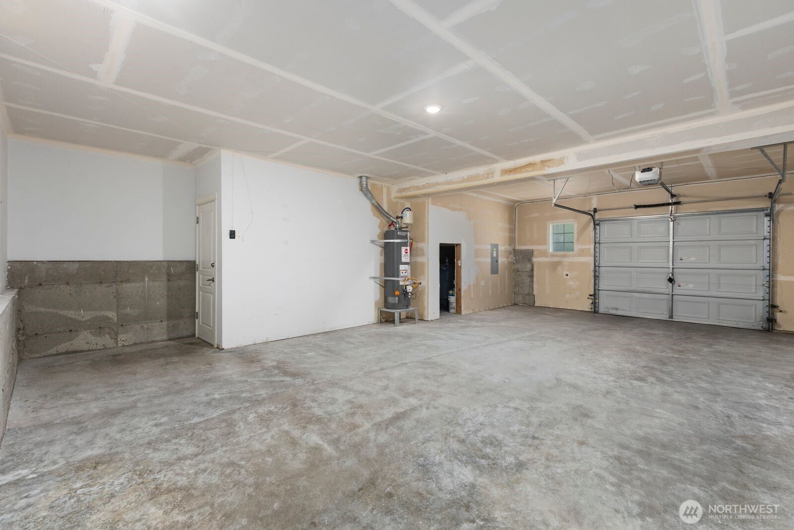 129 Spruce Street Property Photo 25