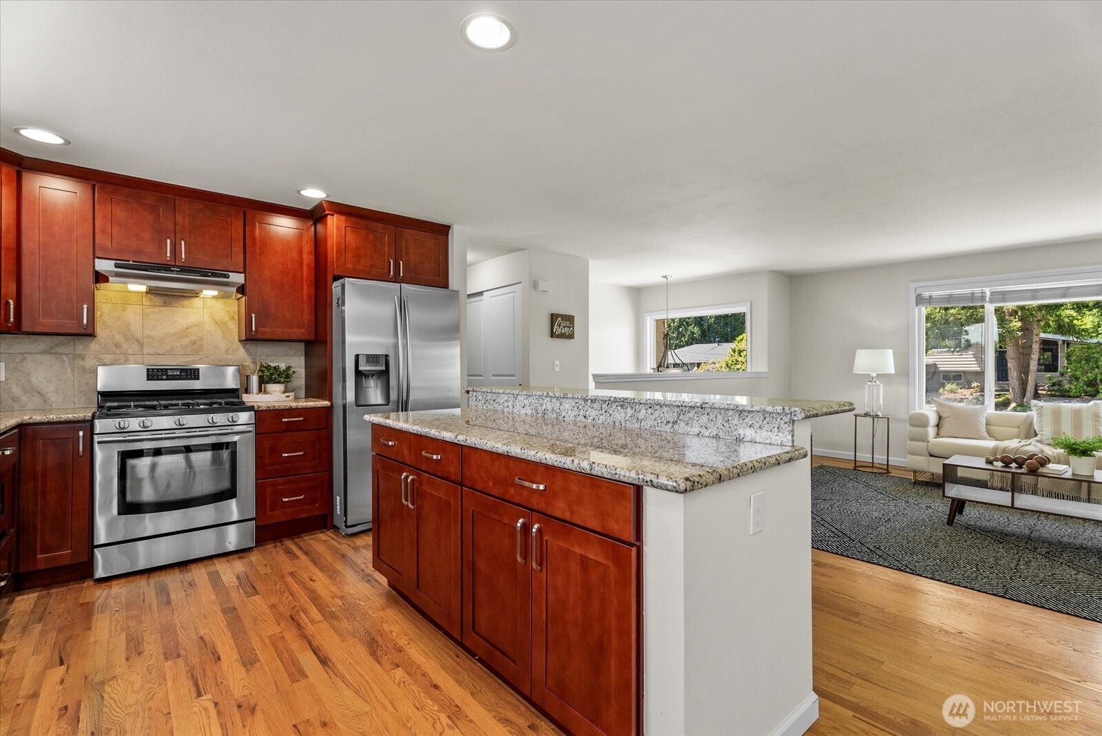 18711 64th Avenue Property Photo 7