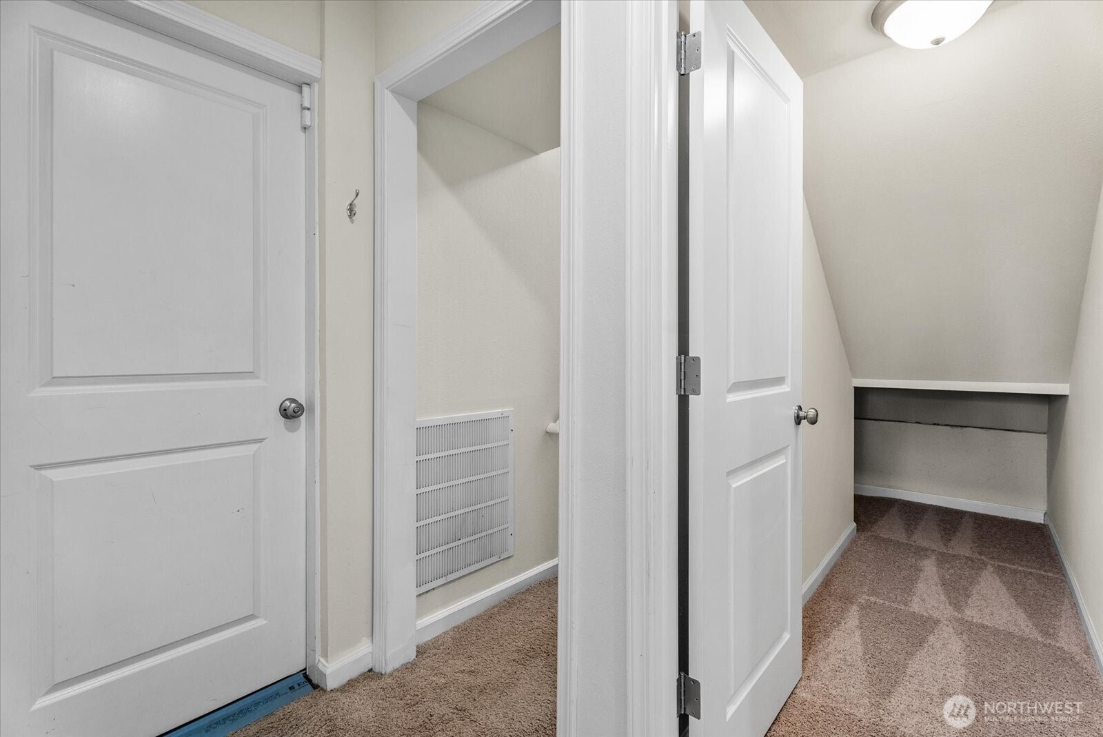 18711 64th Avenue Property Photo 17