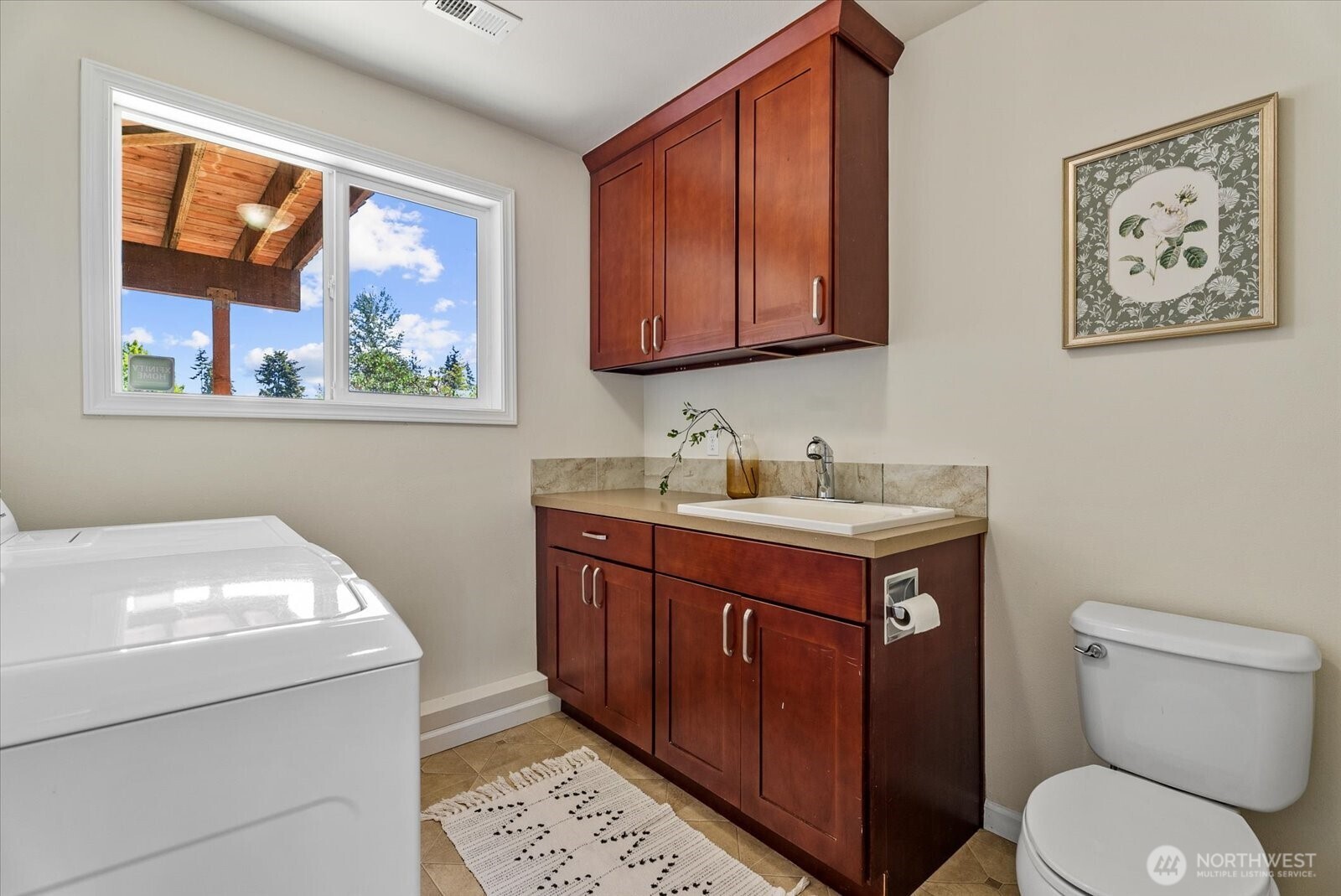 18711 64th Avenue Property Photo 19