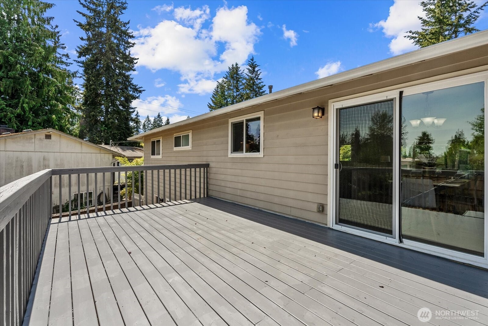 18711 64th Avenue Property Photo 24
