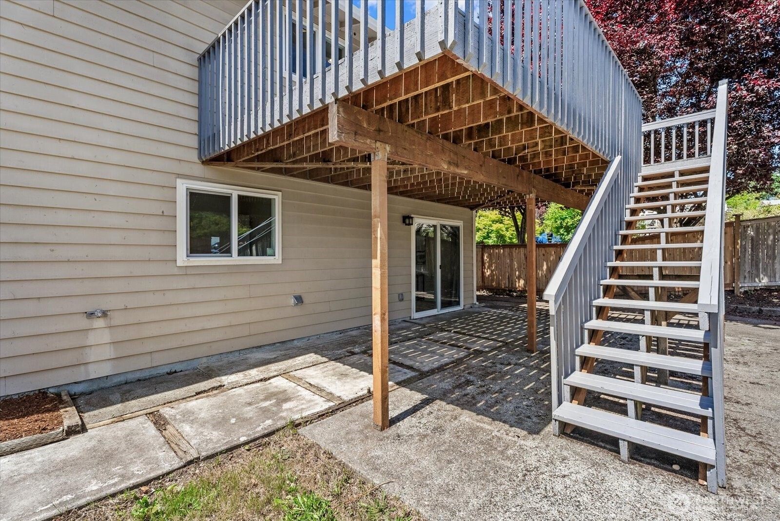 18711 64th Avenue Property Photo 27
