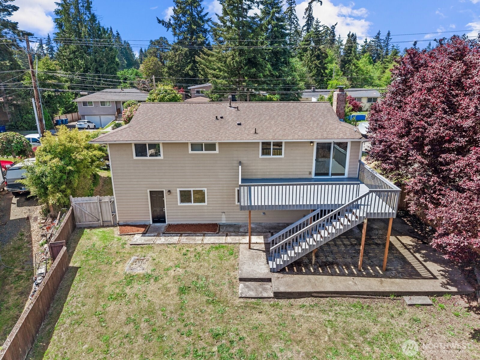 18711 64th Avenue Property Photo 28