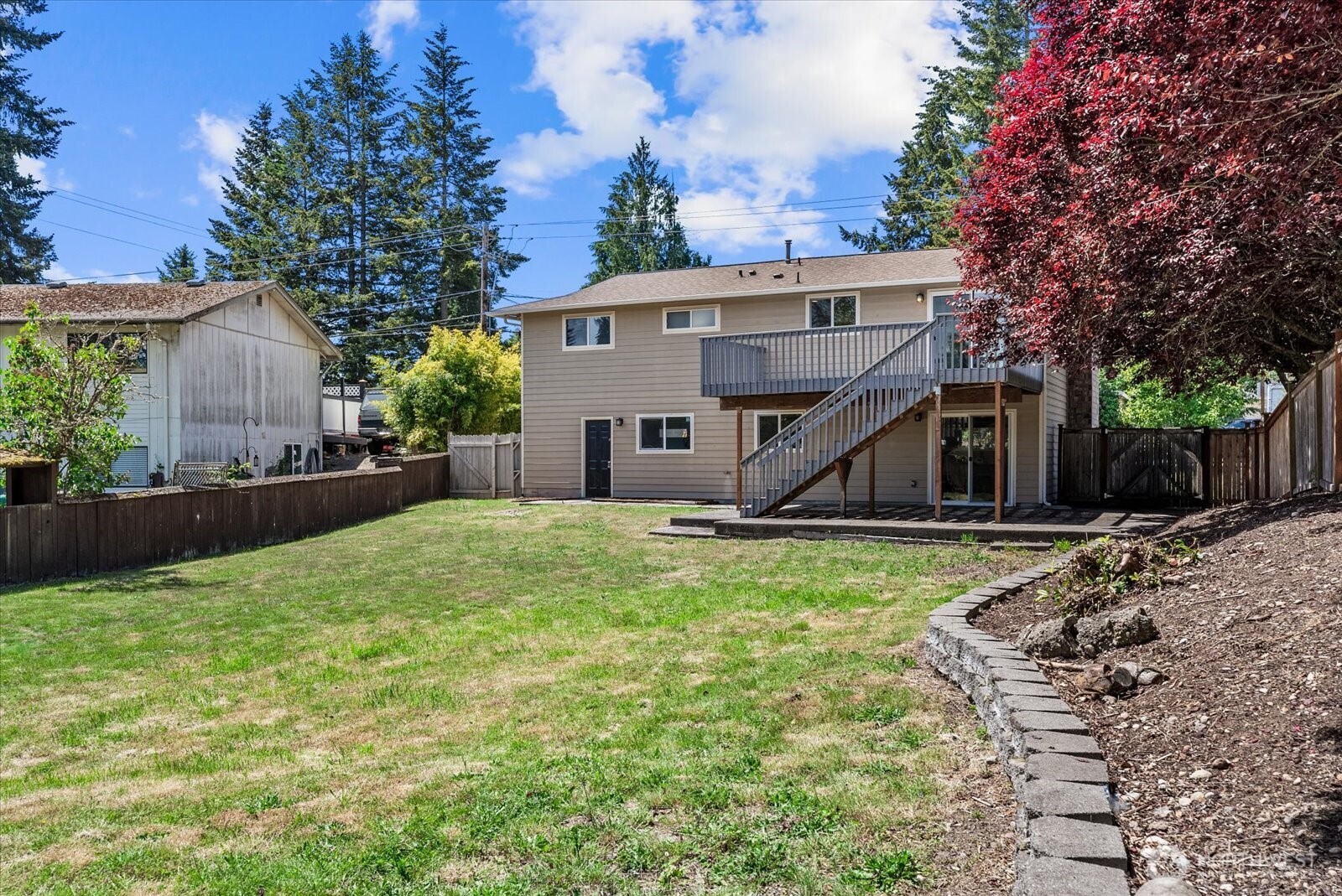 18711 64th Avenue Property Photo 29