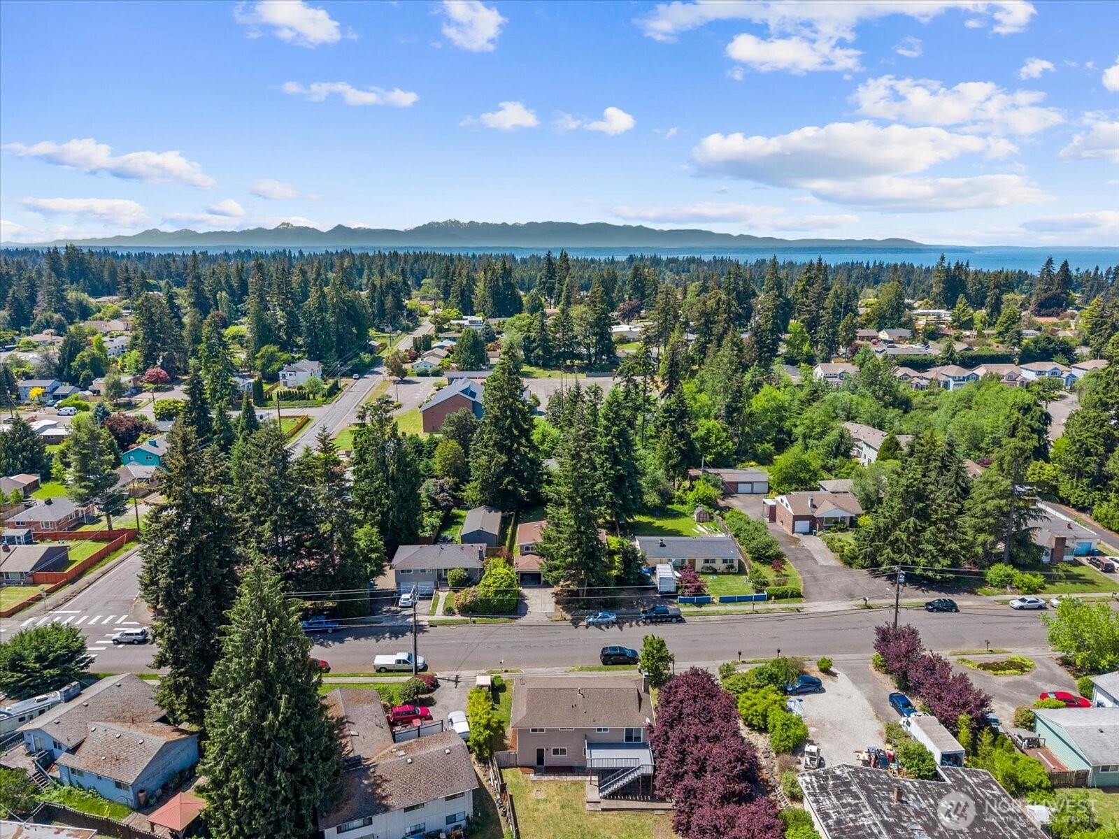 18711 64th Avenue Property Photo 32