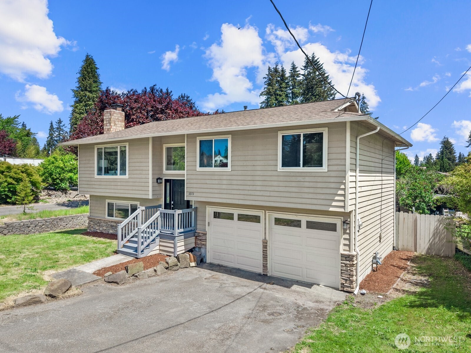 18711 64th Avenue Property Photo 34