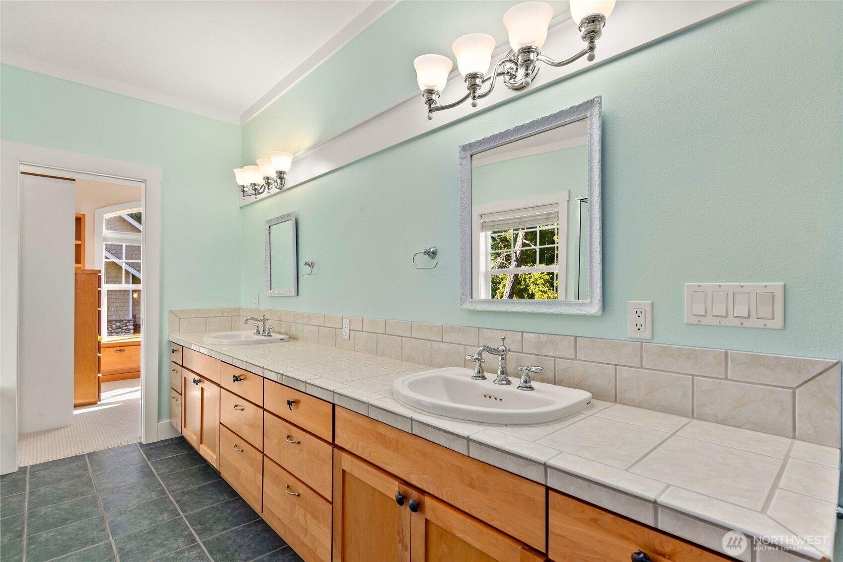 1800 E South Island Drive Property Photo 22