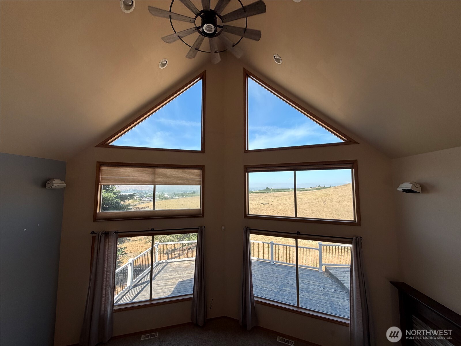 903 E Norman Road Property Photo 3