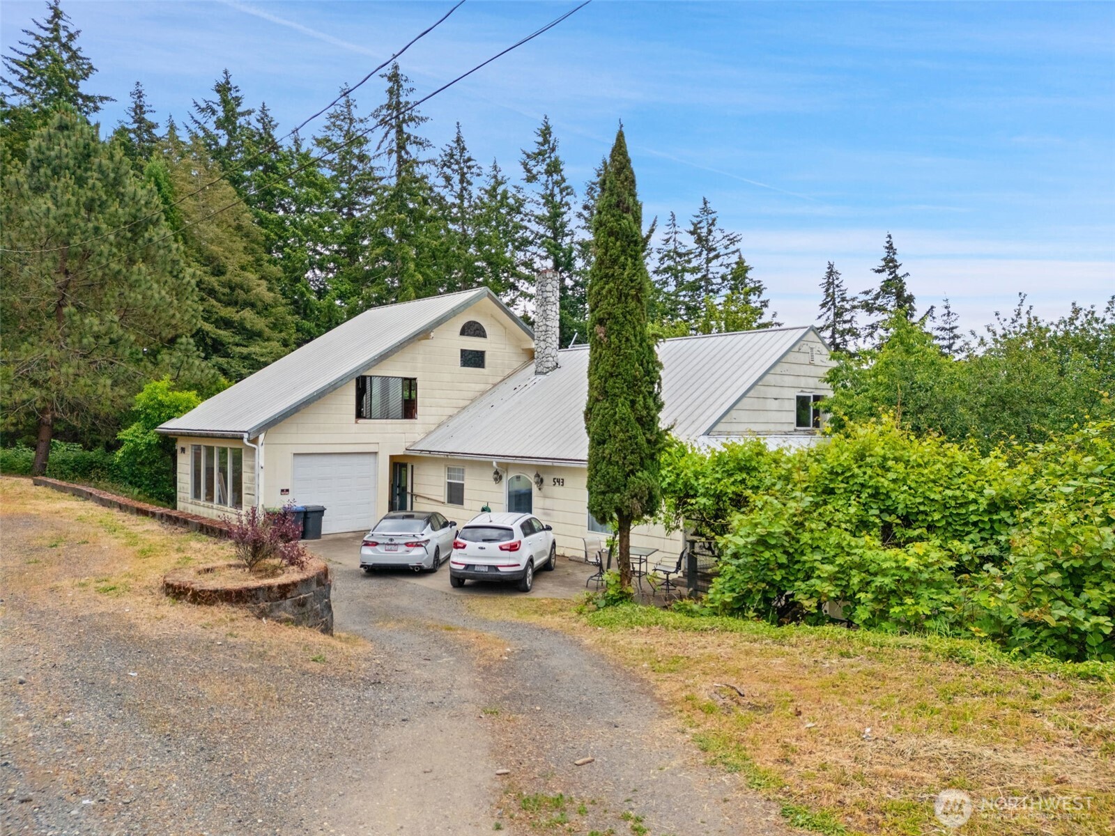 543 E Hazel Street Property Photo 1