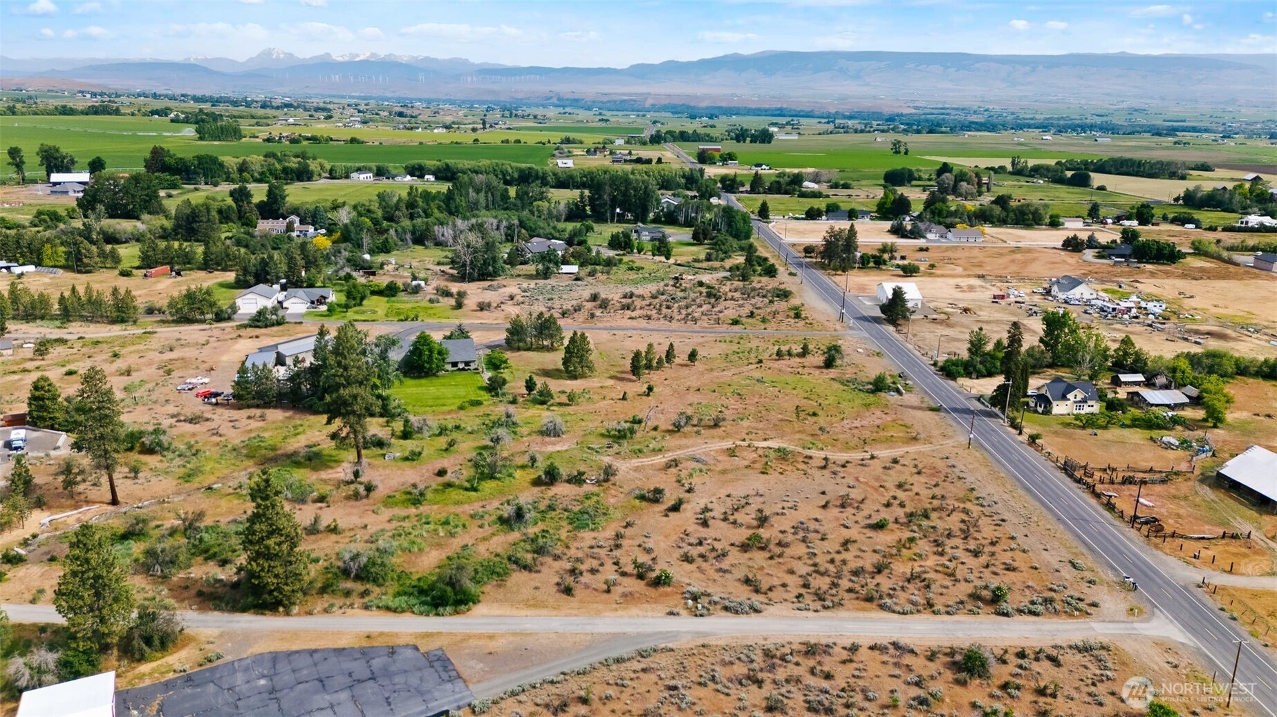 5881 Cove Road Property Photo 3