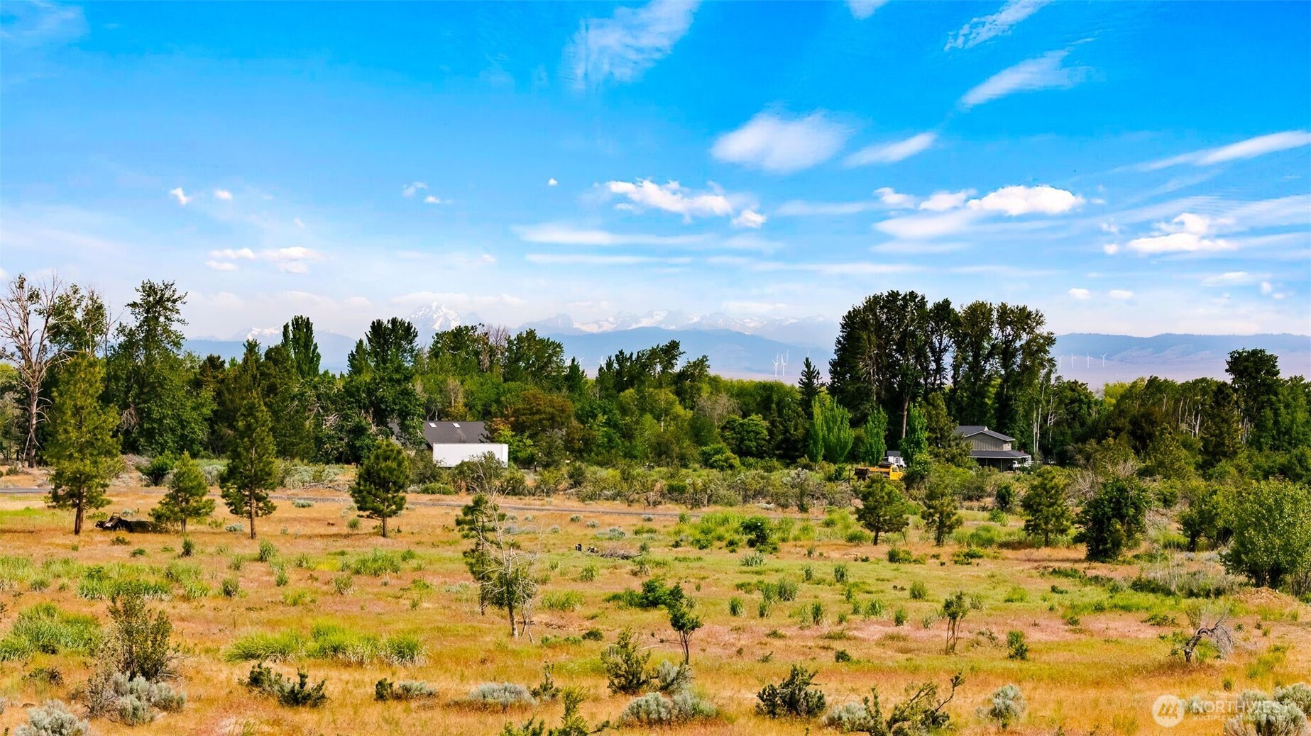 5881 Cove Road Property Photo 4