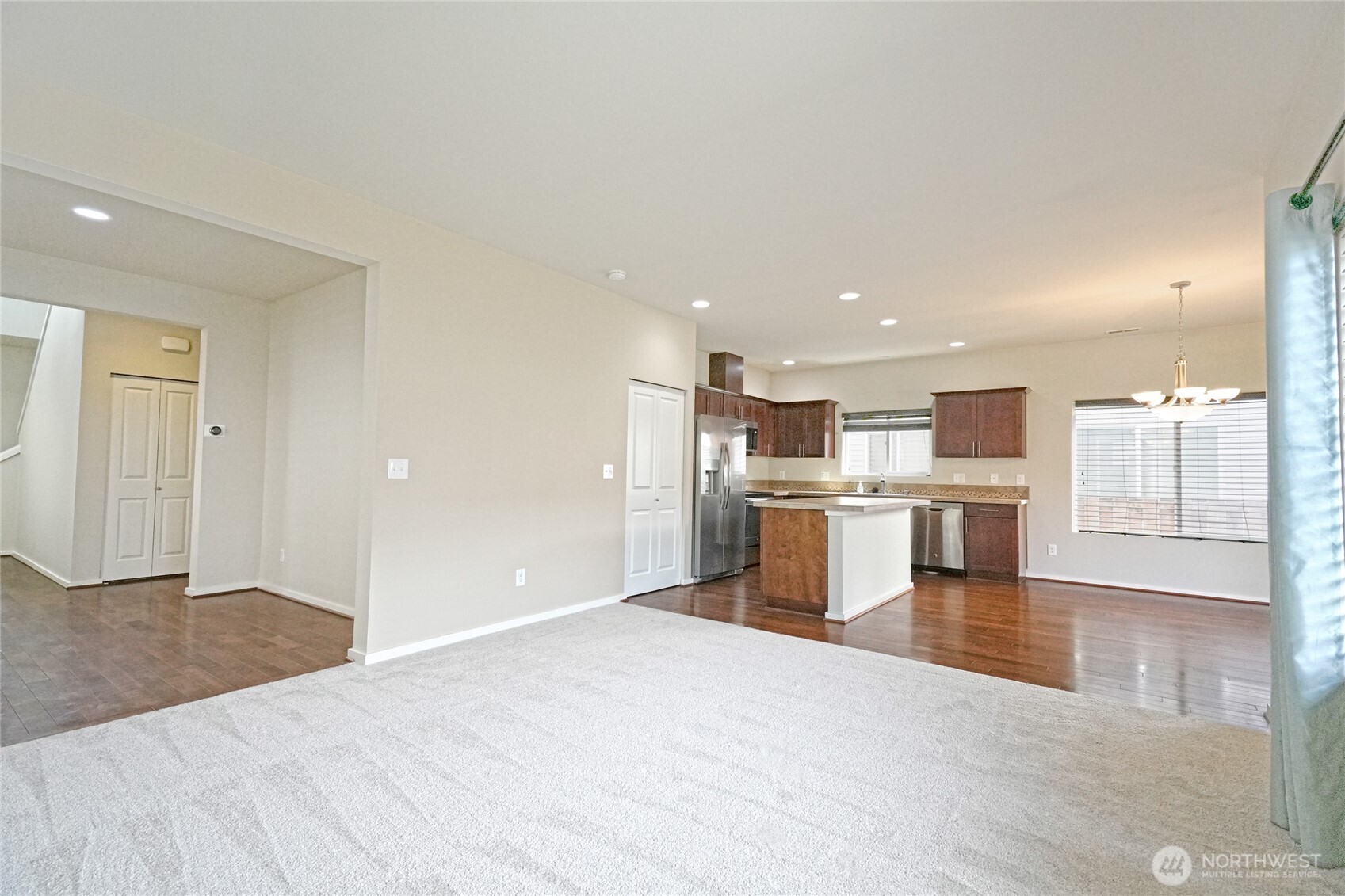 4241 R Street Property Photo 6