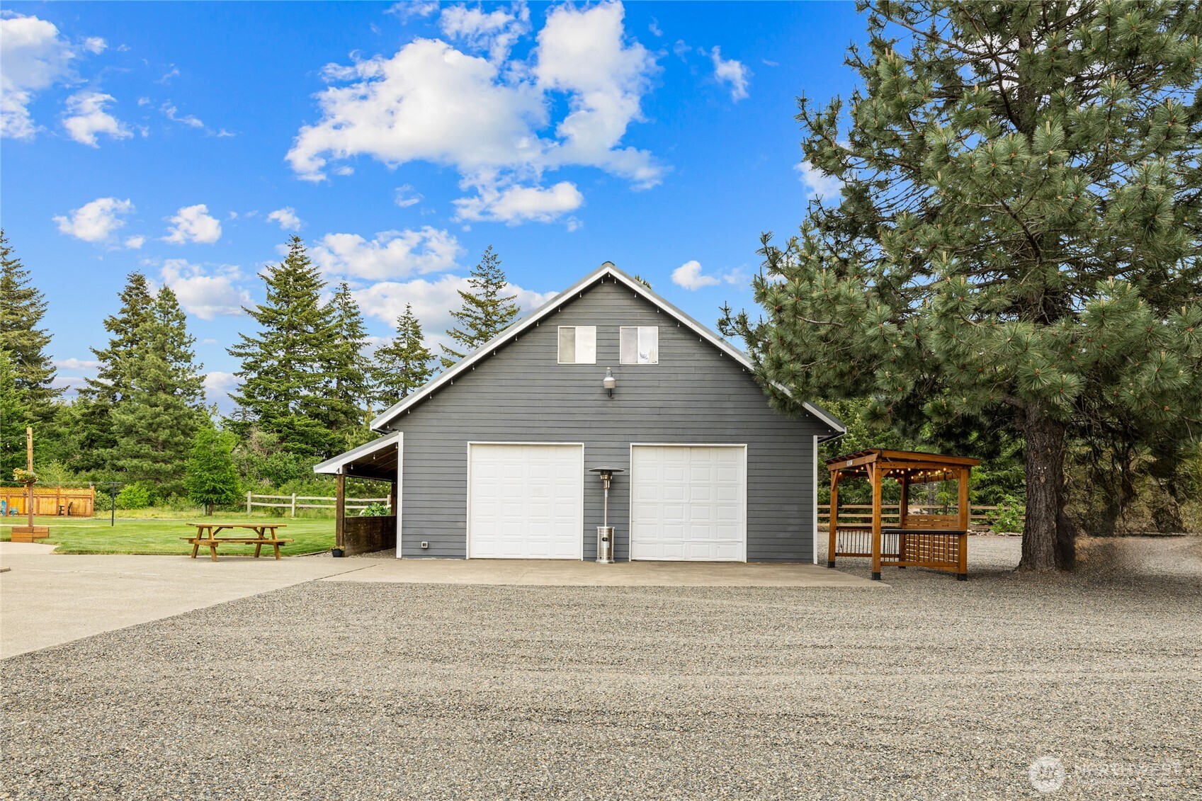 5911 Nelson Siding Road Property Photo 3