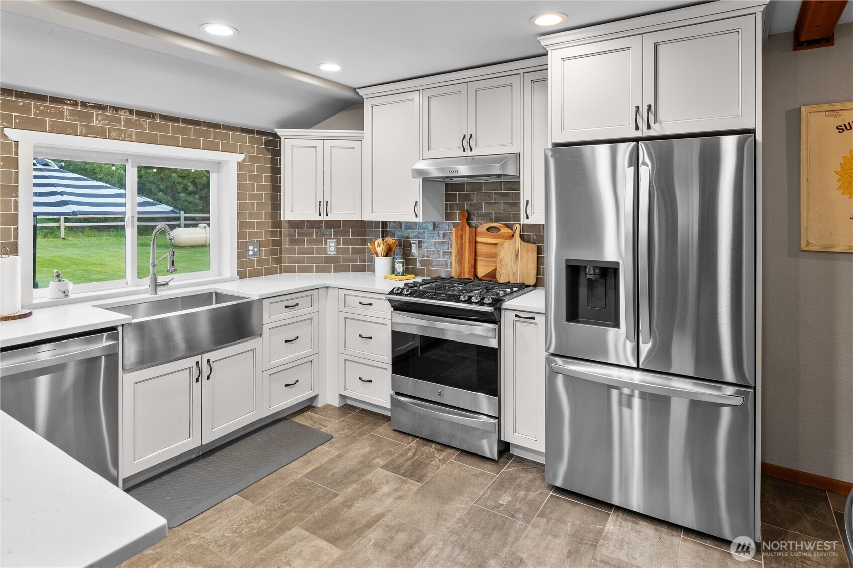 5911 Nelson Siding Road Property Photo 11