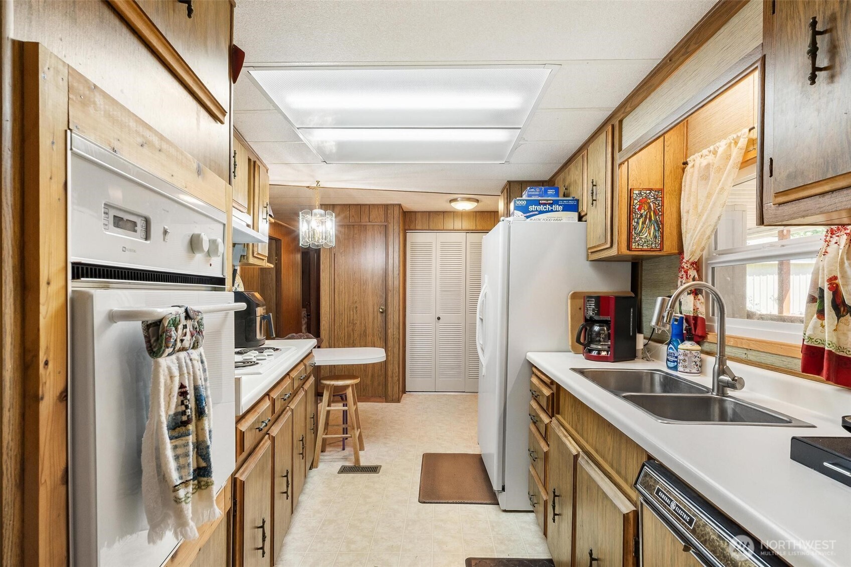 41741 Mountain View Lane Property Photo 11