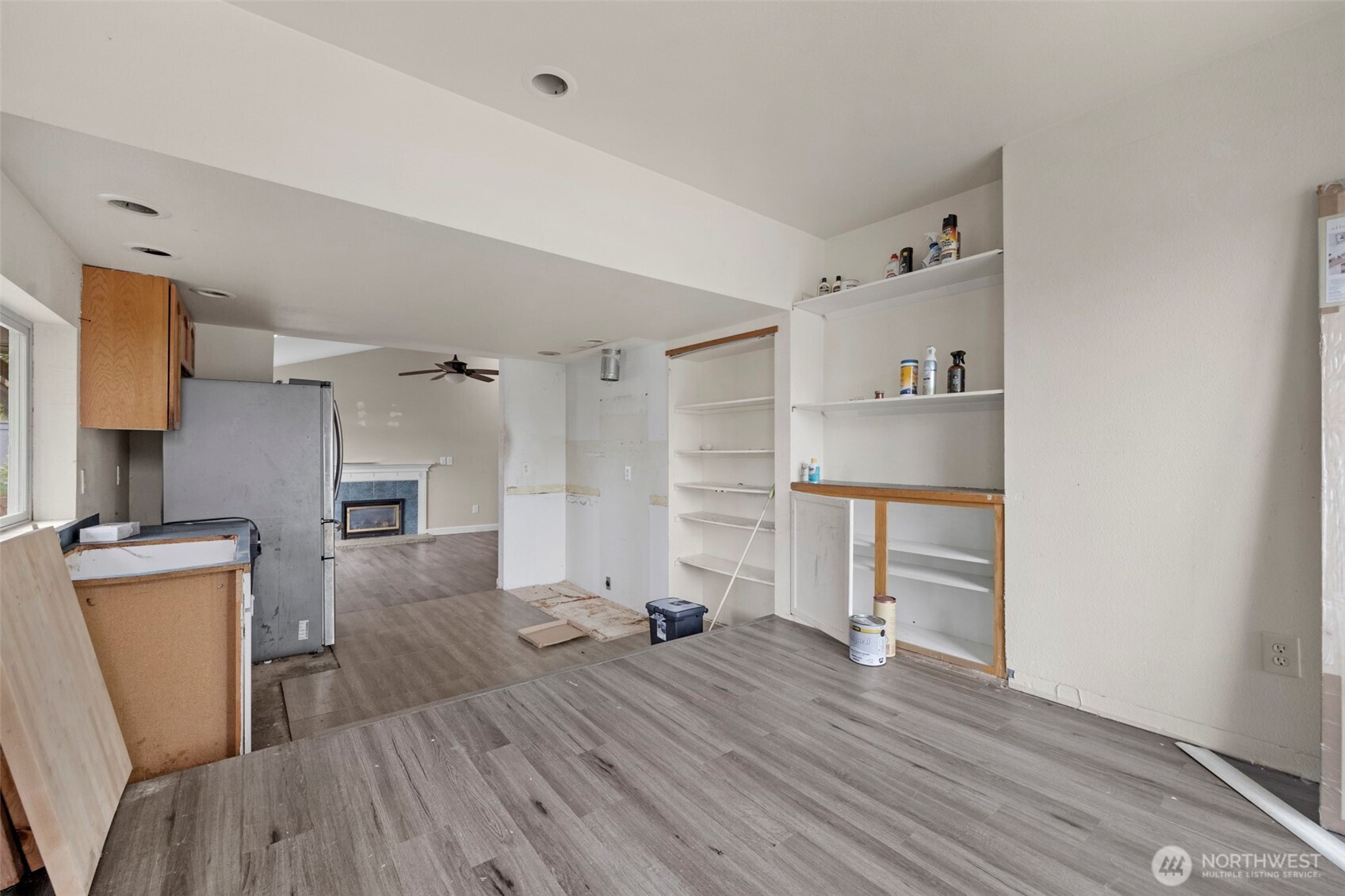 929 Pecks Drive Property Photo 4