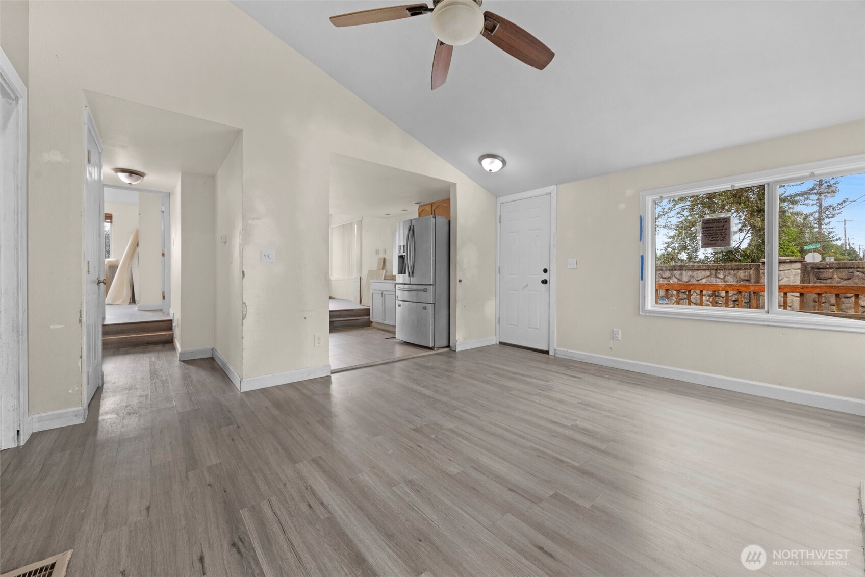 929 Pecks Drive Property Photo 6