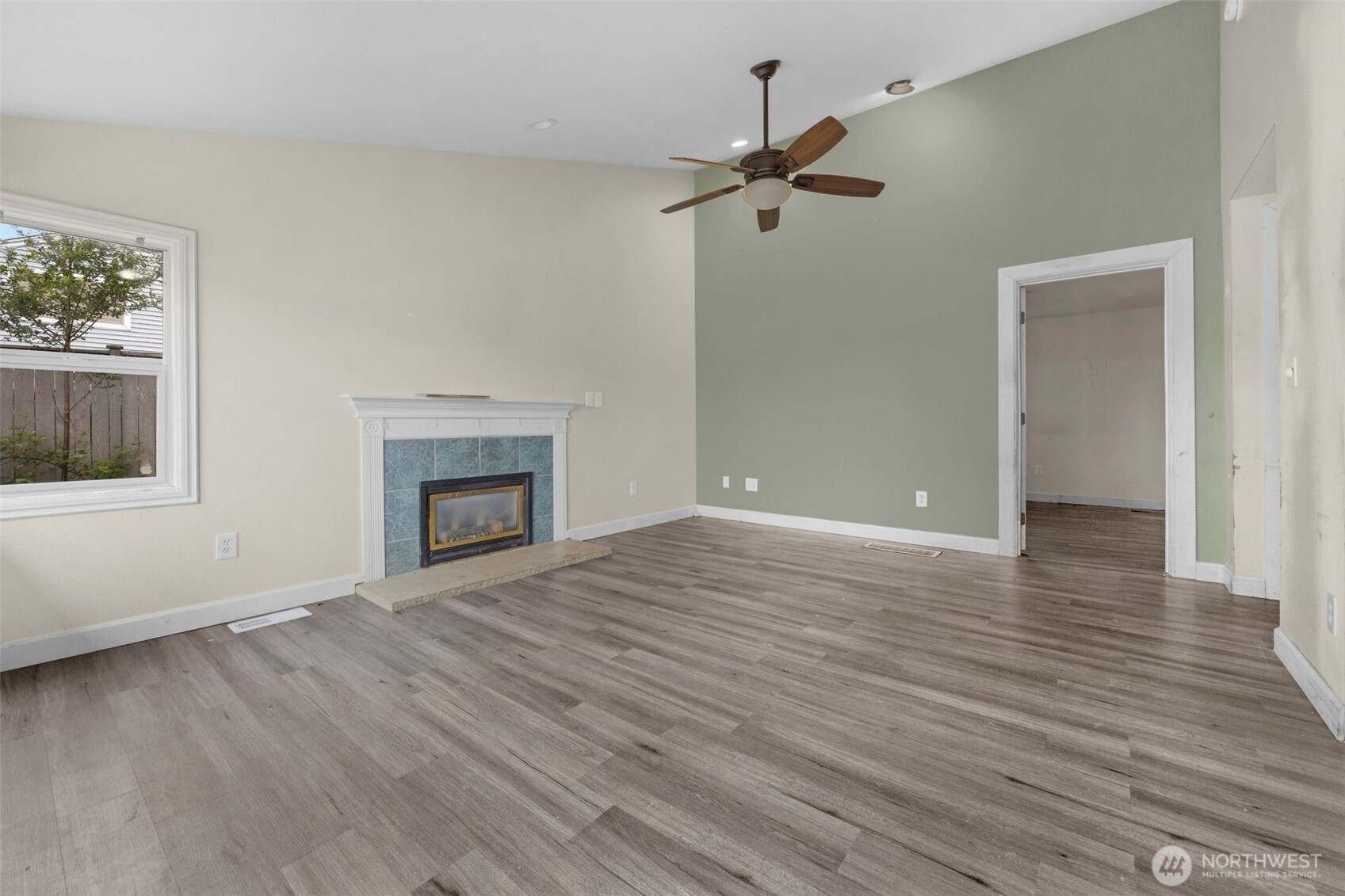 929 Pecks Drive Property Photo 7