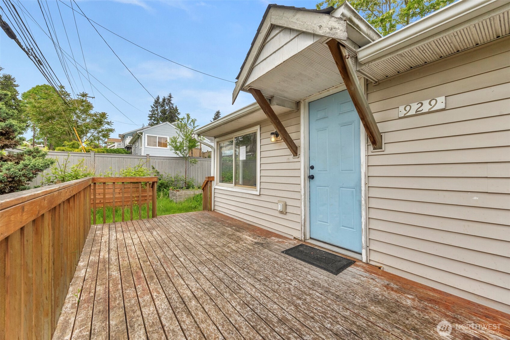 929 Pecks Drive Property Photo 14