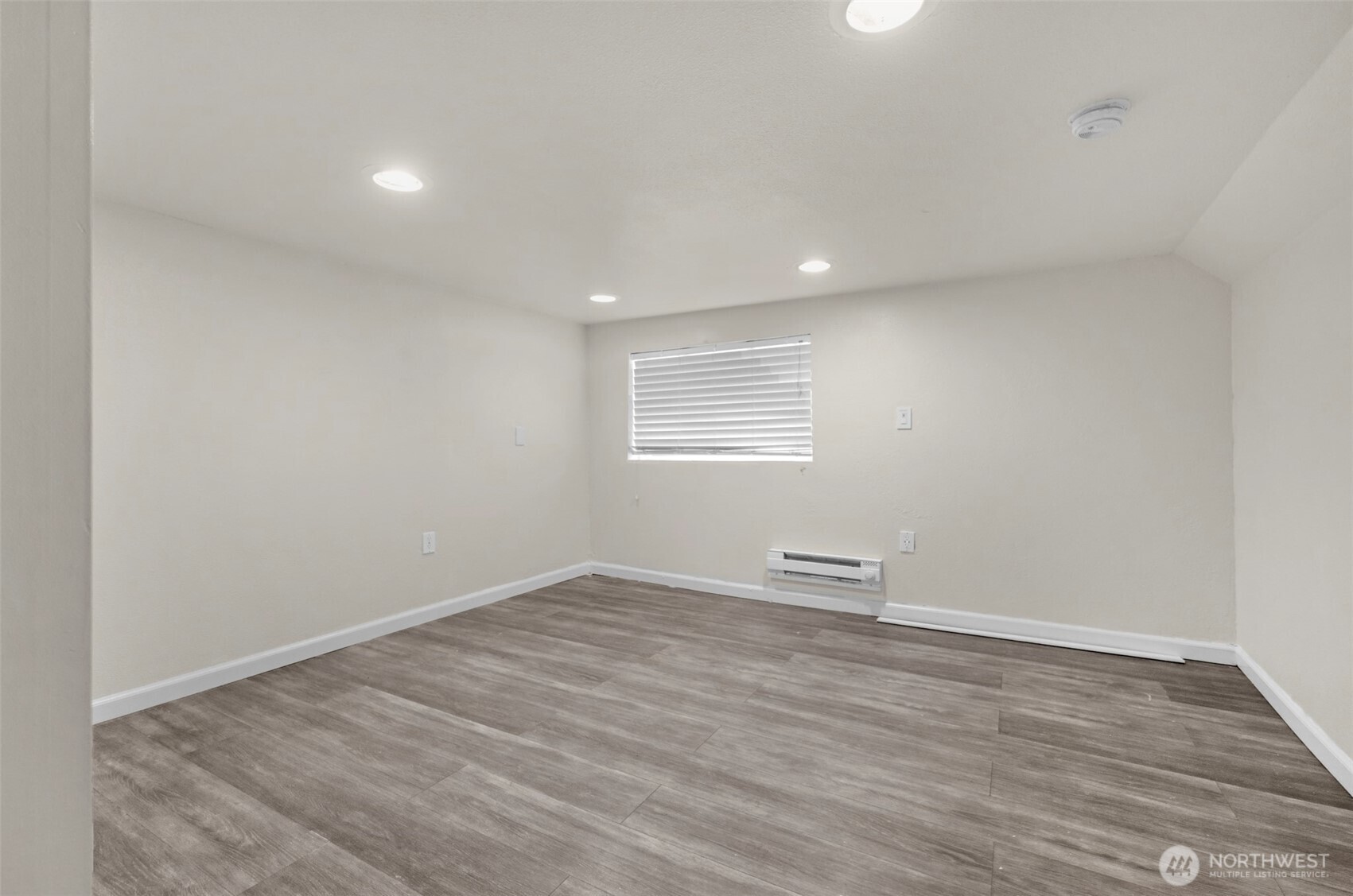 929 Pecks Drive Property Photo 22