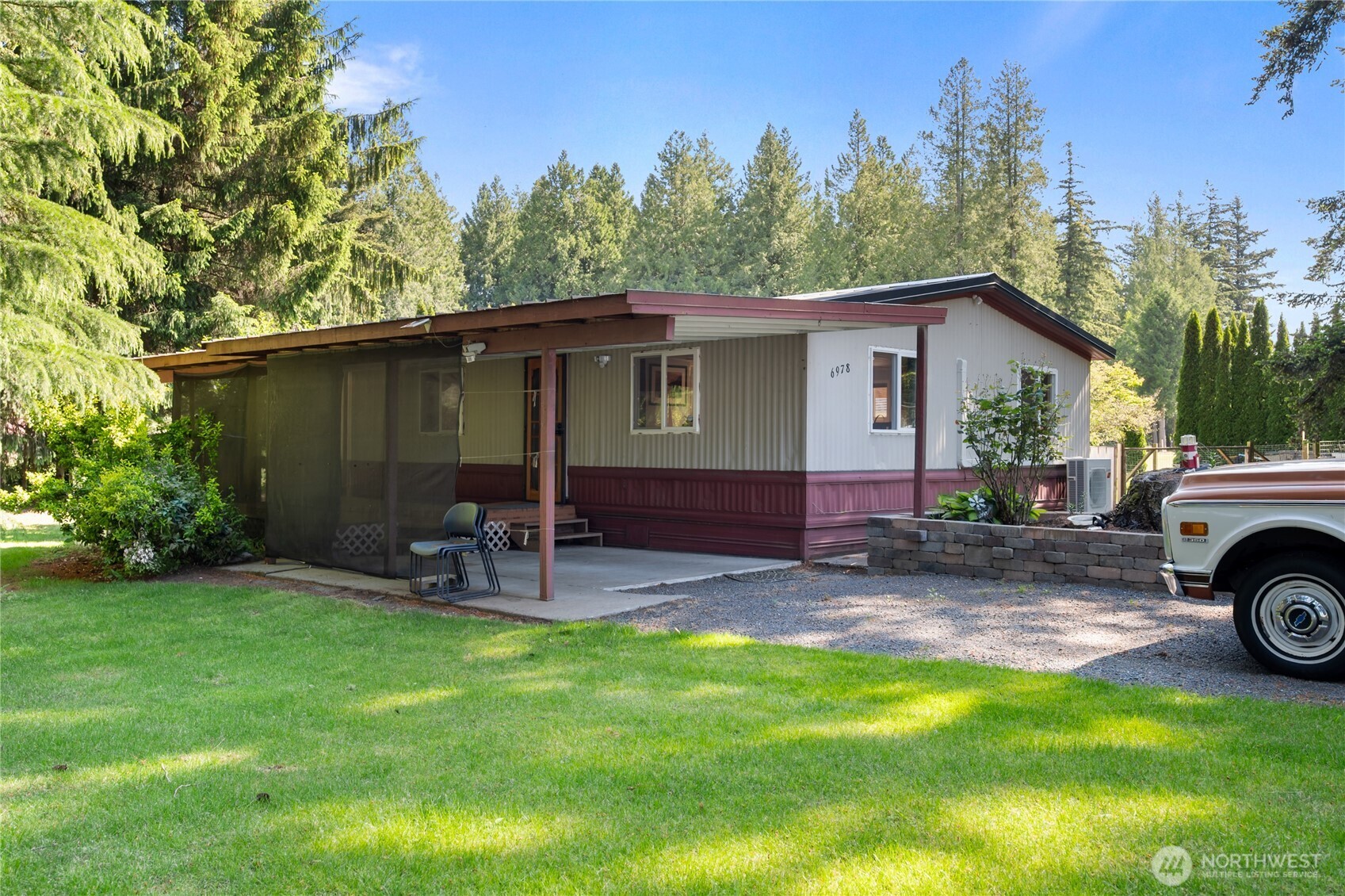 6978 Hannegan Road Property Photo 2