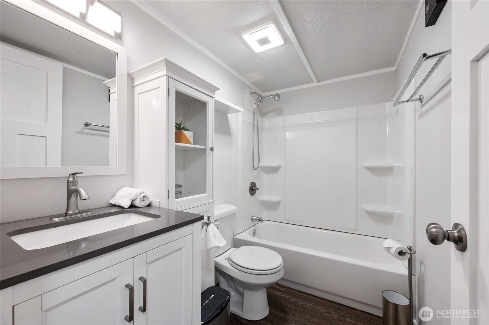 6978 Hannegan Road Property Photo 12