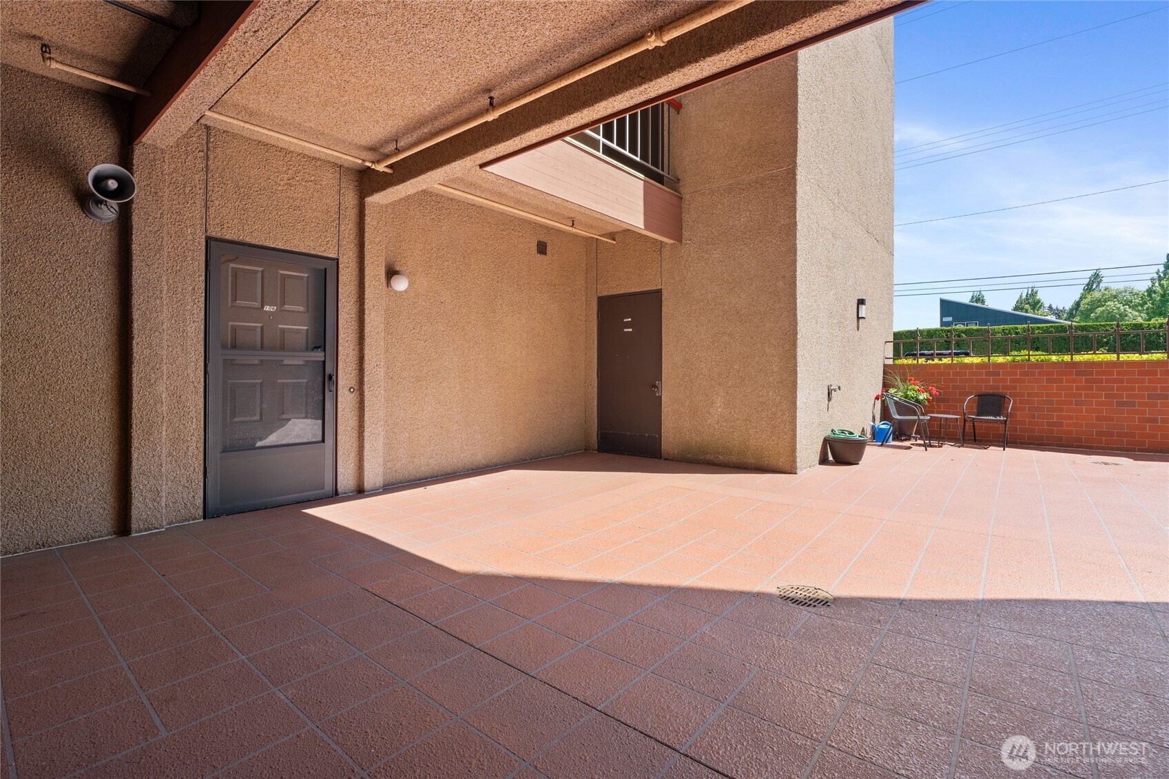 1902 Bridgeport Way 106 Property Photo 4