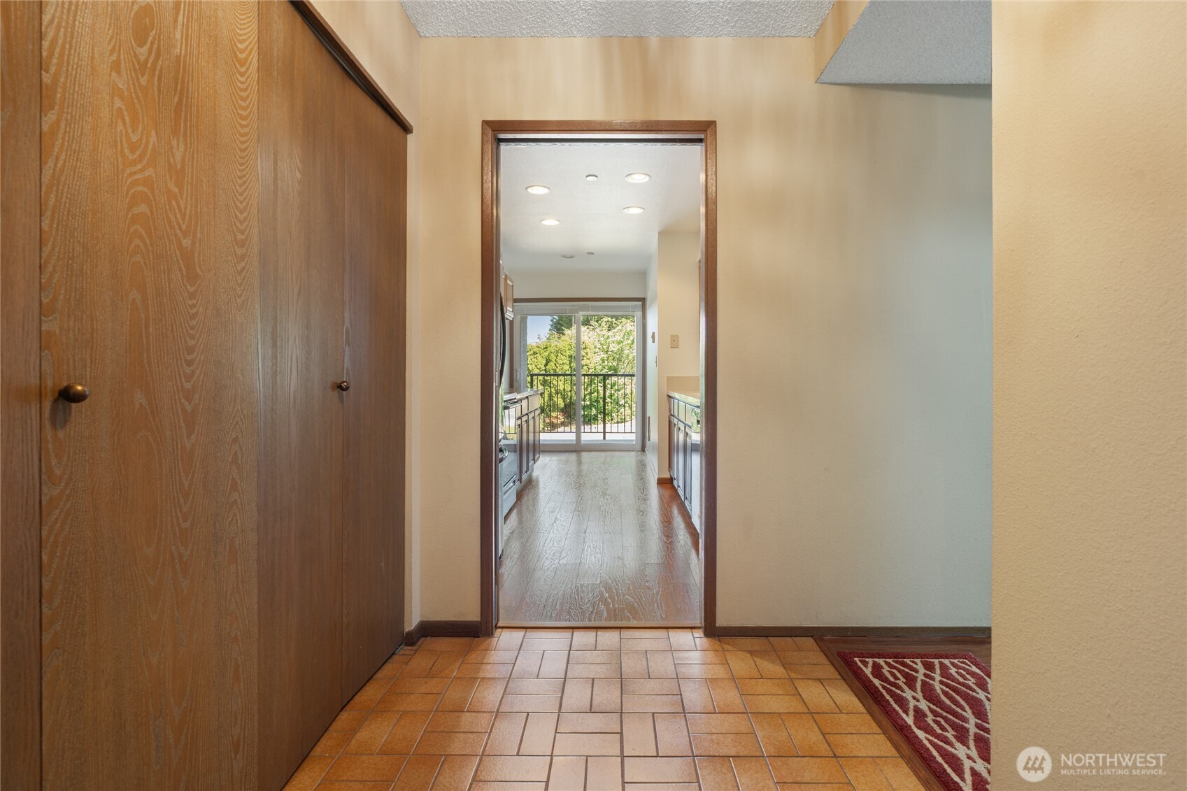 1902 Bridgeport Way 106 Property Photo 7