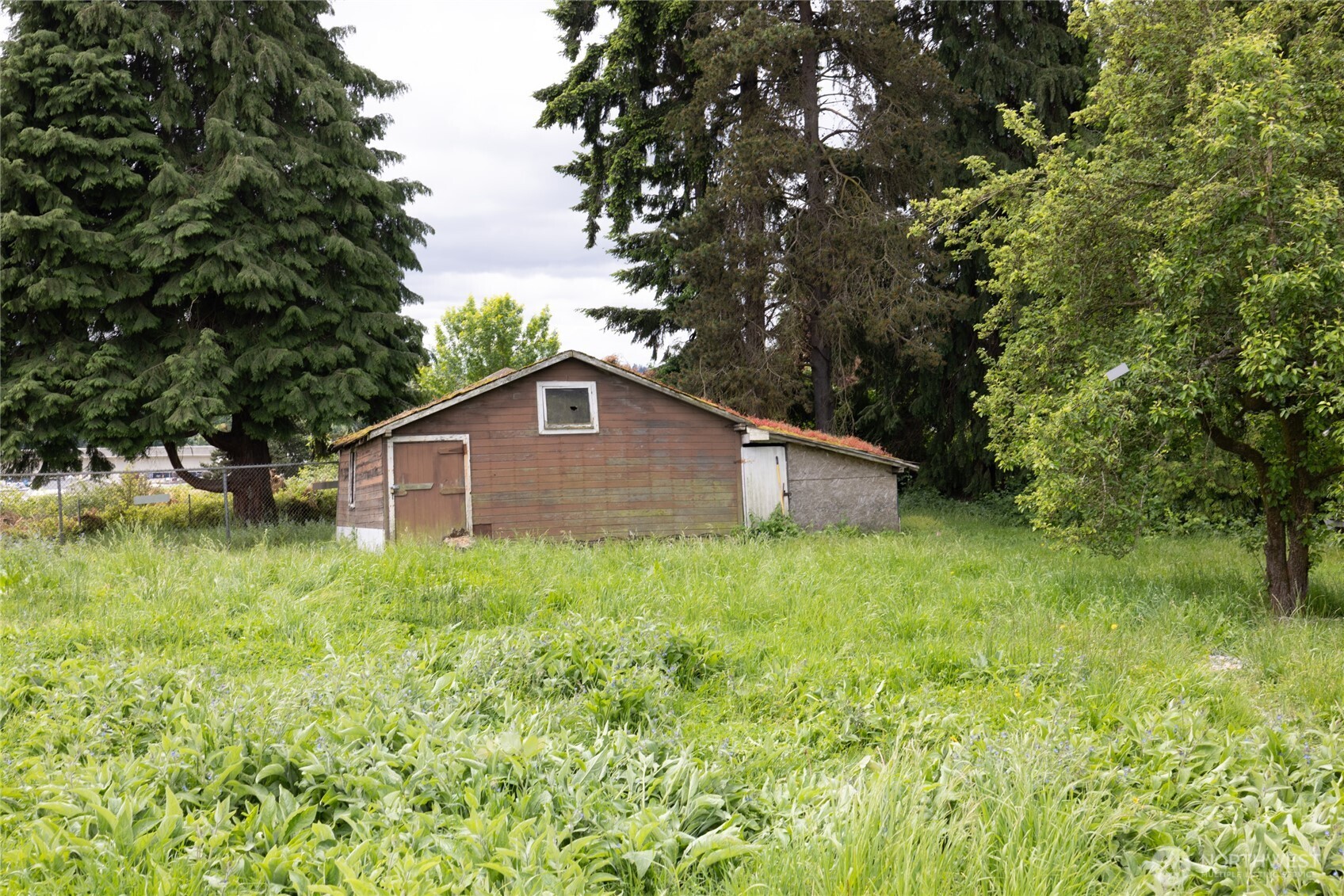 2504 S Steele Street Property Photo 6