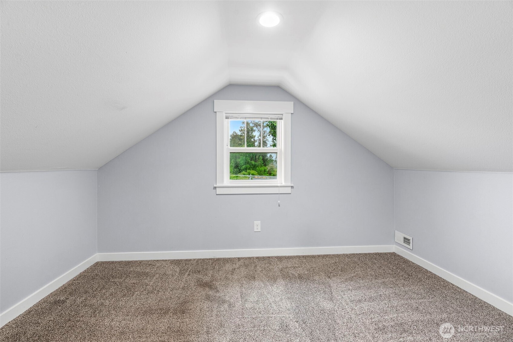 8203 Willow Grove Road Property Photo 13