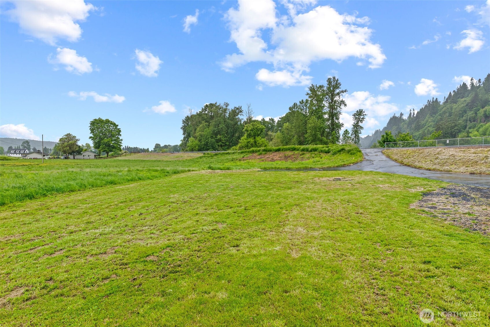 8203 Willow Grove Road Property Photo 32