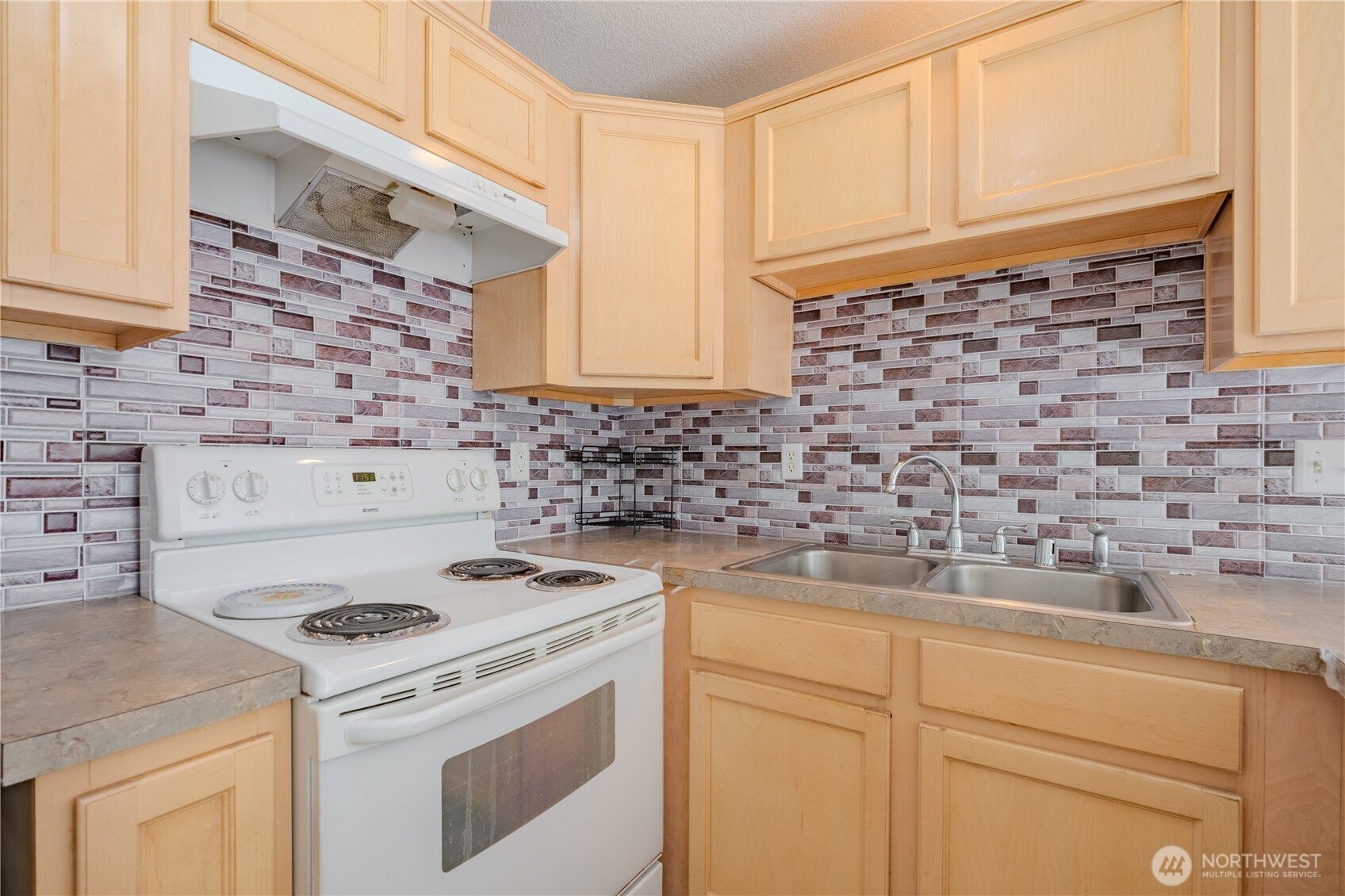 1115 W 33rd Way Property Photo 15