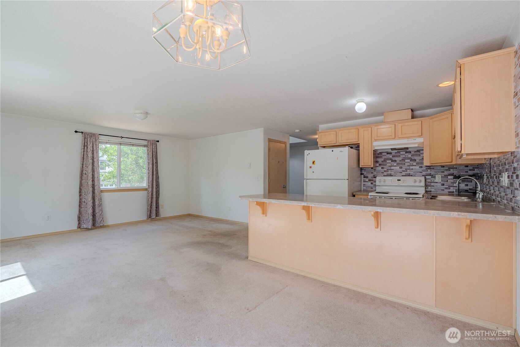1115 W 33rd Way Property Photo 16