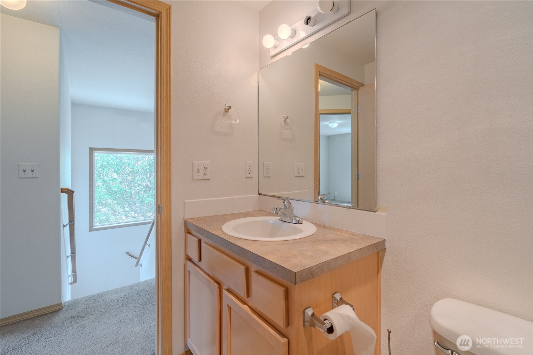 1115 W 33rd Way Property Photo 18