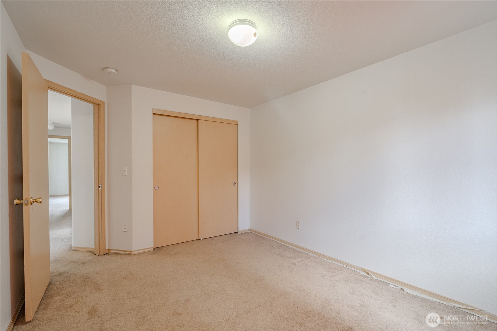 1115 W 33rd Way Property Photo 27