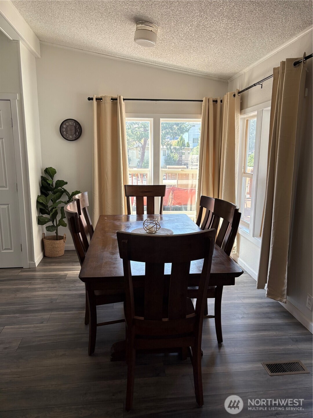 707 Hunter Avenue Property Photo 11