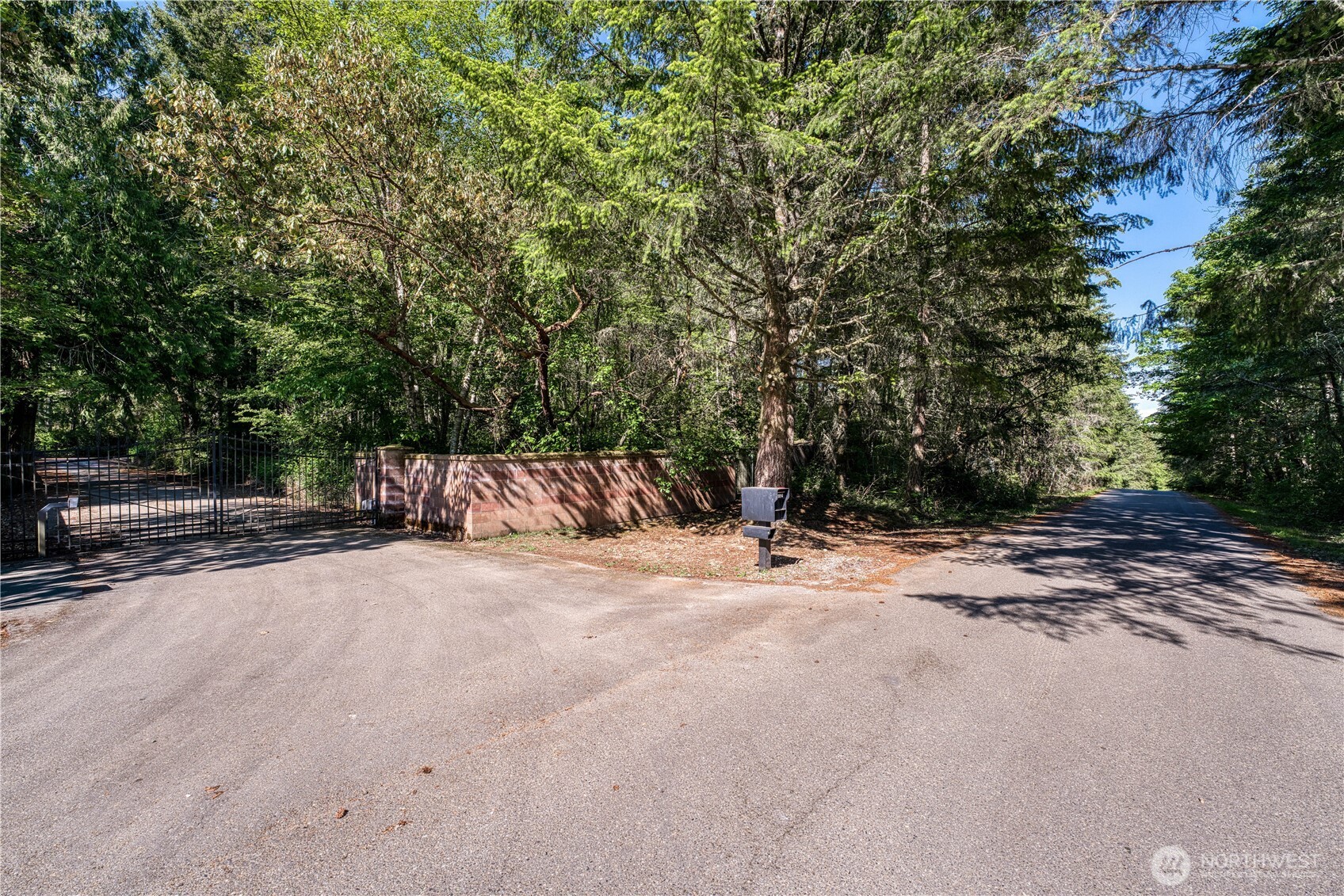 20116 9th Street Property Photo 2
