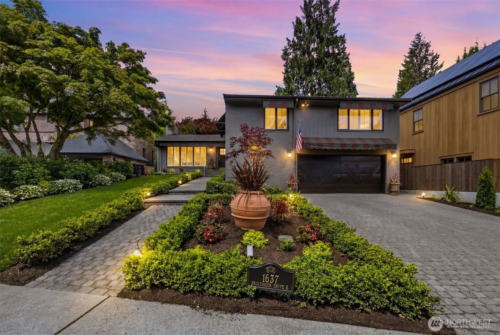 1637 Broadmoor Drive Property Photo 1