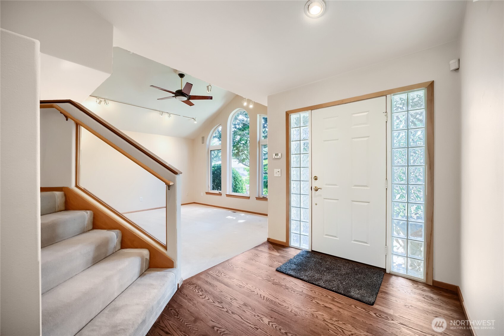 5018 S 279th Street Property Photo 4