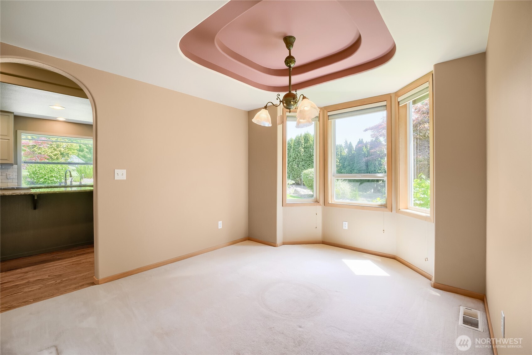 5018 S 279th Street Property Photo 6