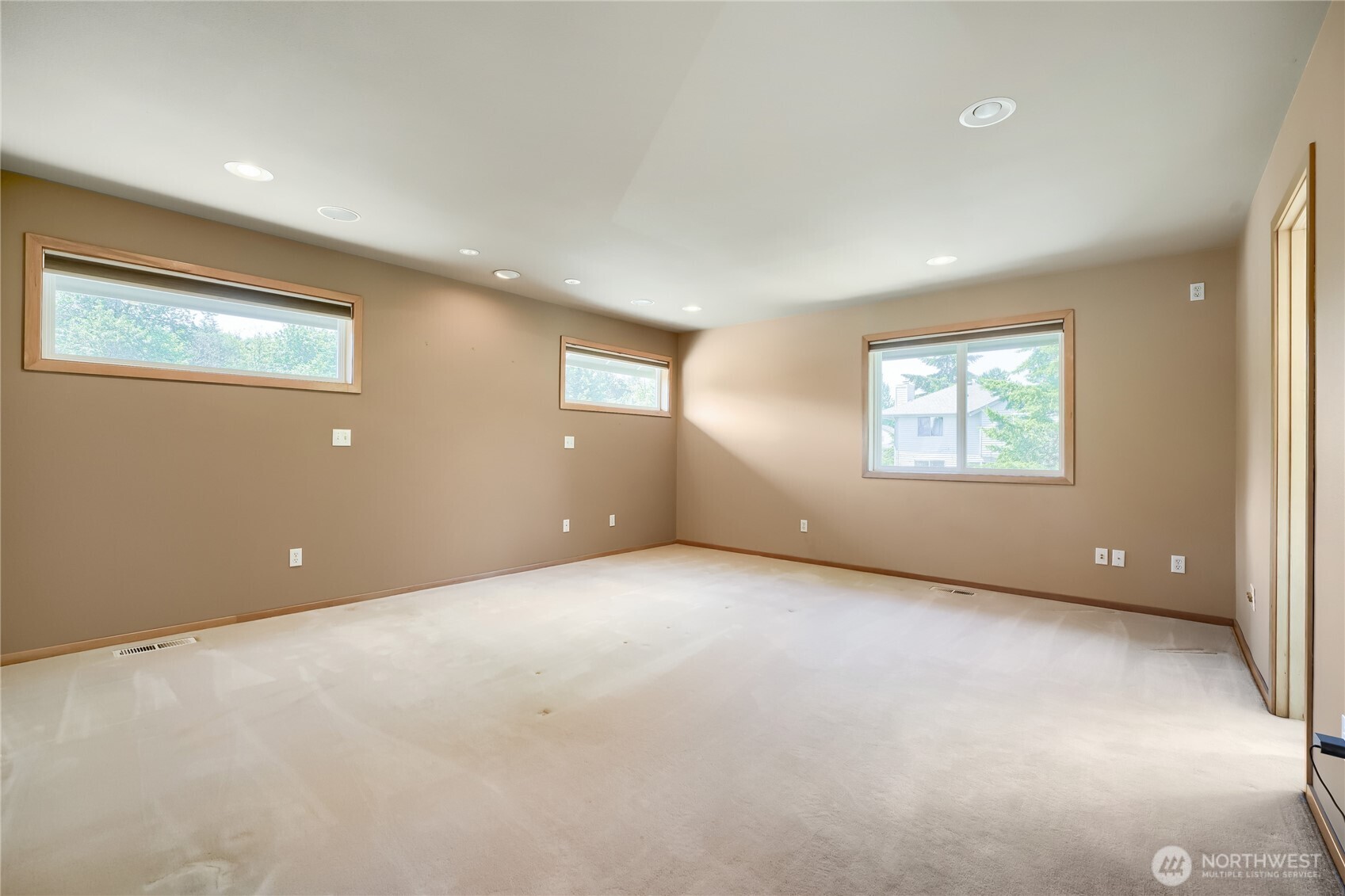 5018 S 279th Street Property Photo 11