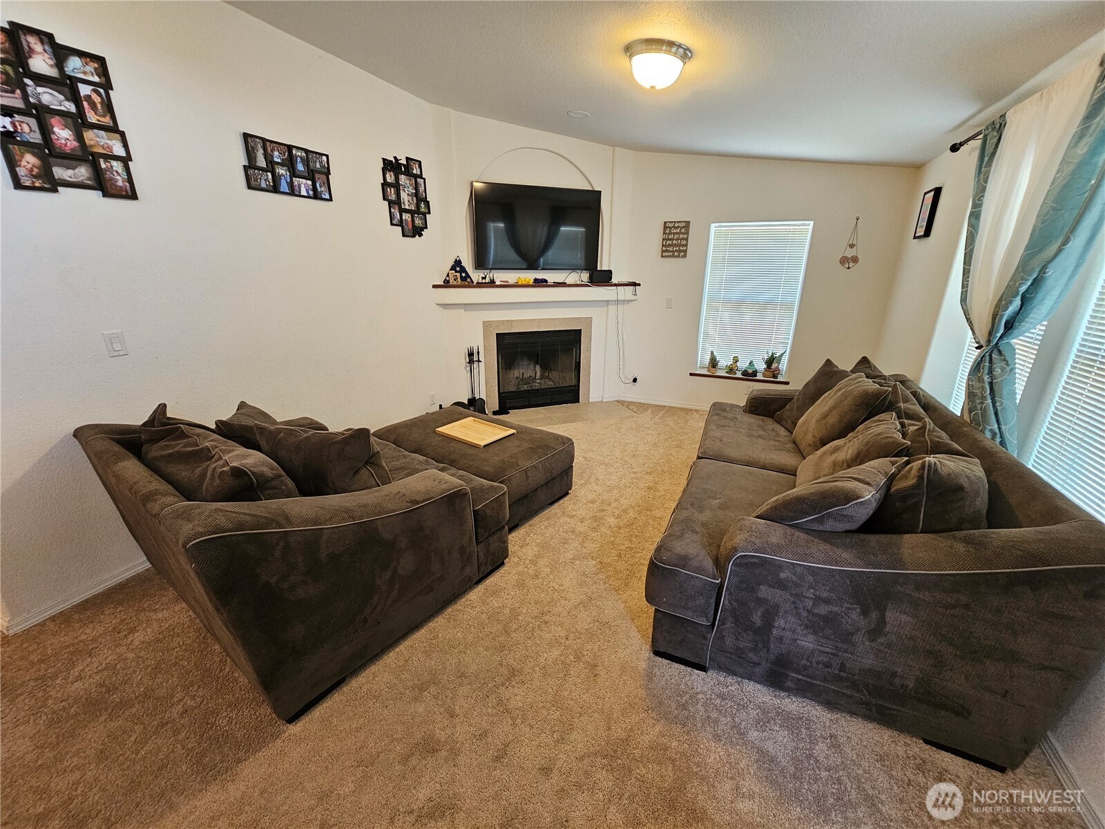 114 E 7th Street Property Photo 4