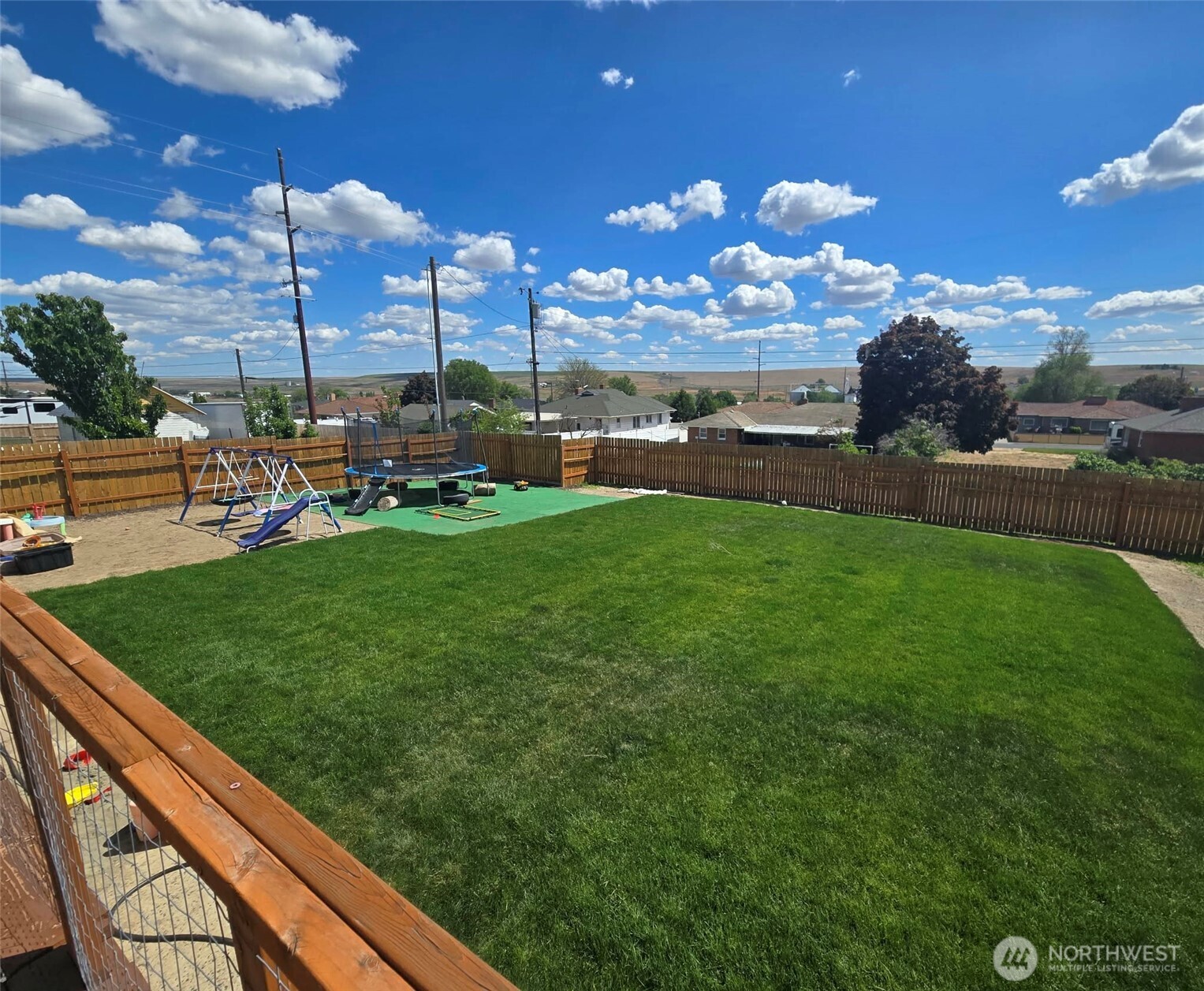 114 E 7th Street Property Photo 22