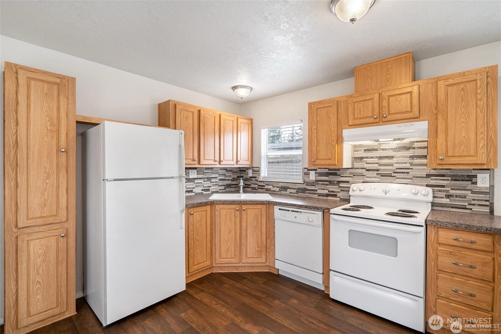 17114 153rd Avenue 10 Property Photo 7