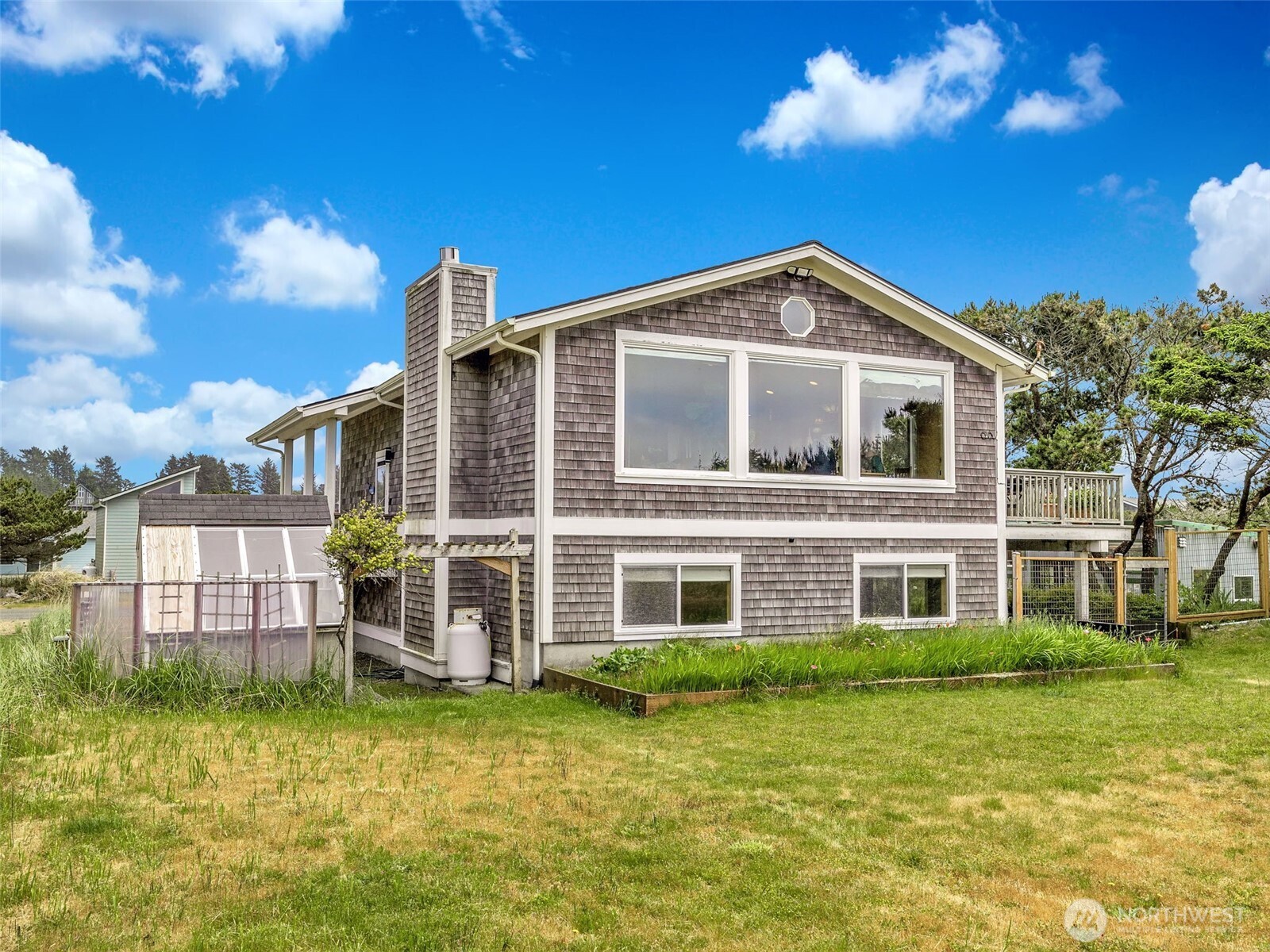 35305 & 35309 F Place Property Photo 3