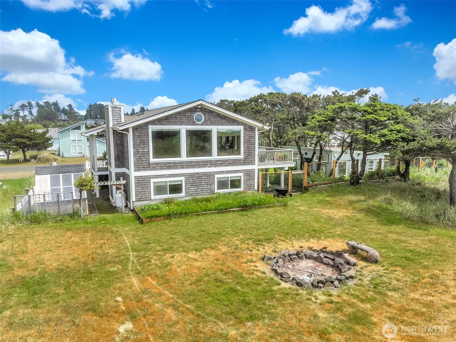 35305 & 35309 F Place Property Photo 4