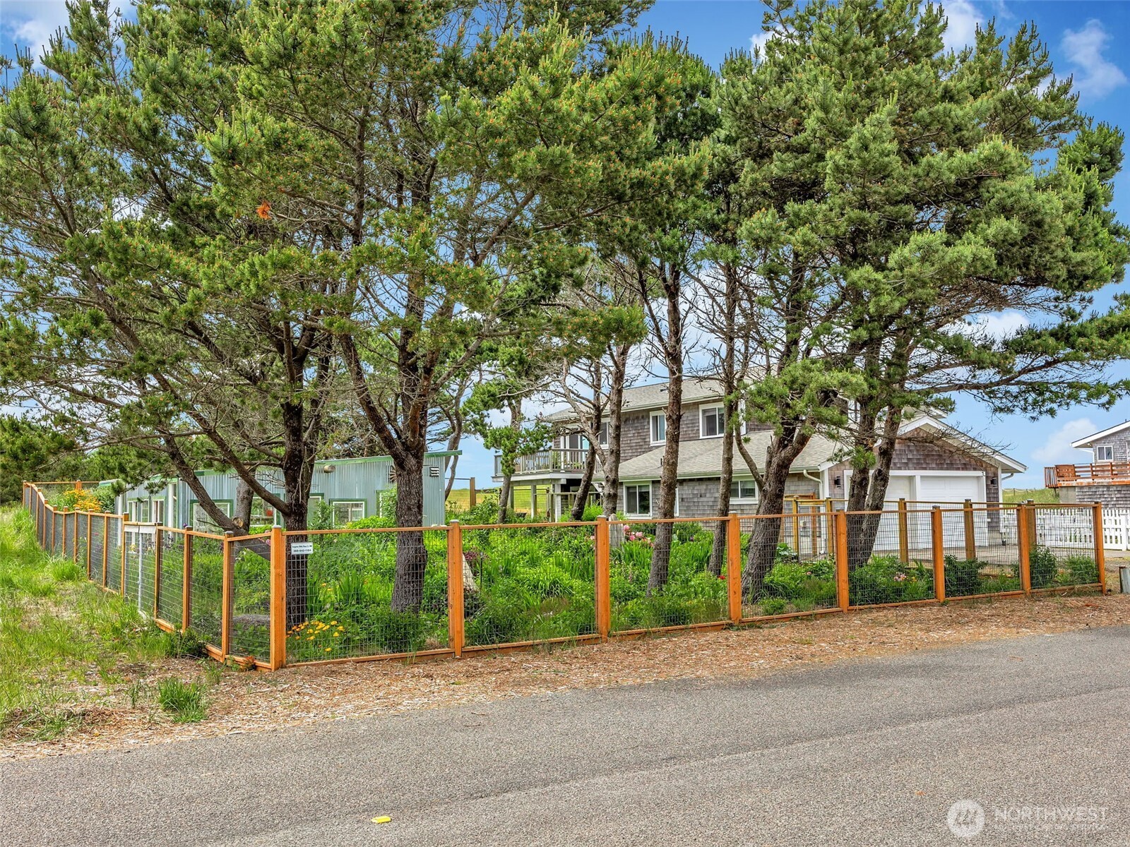 35305 & 35309 F Place Property Photo 6