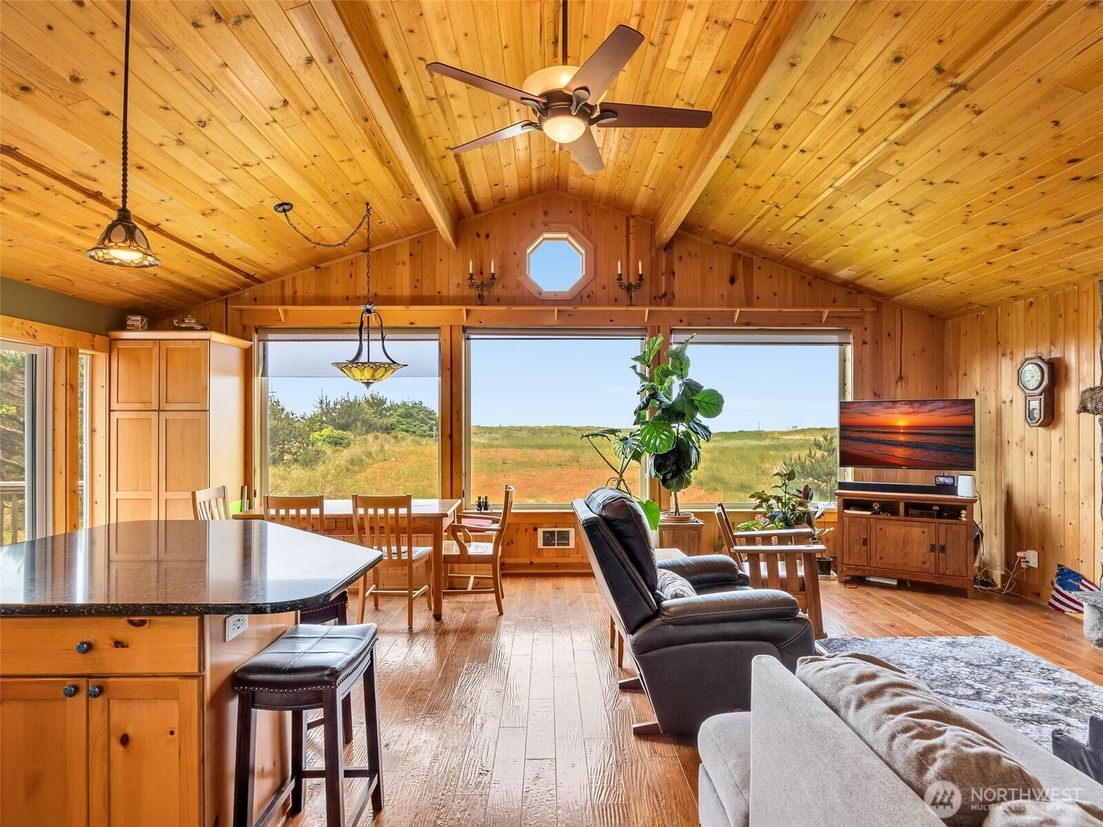 35305 & 35309 F Place Property Photo 10